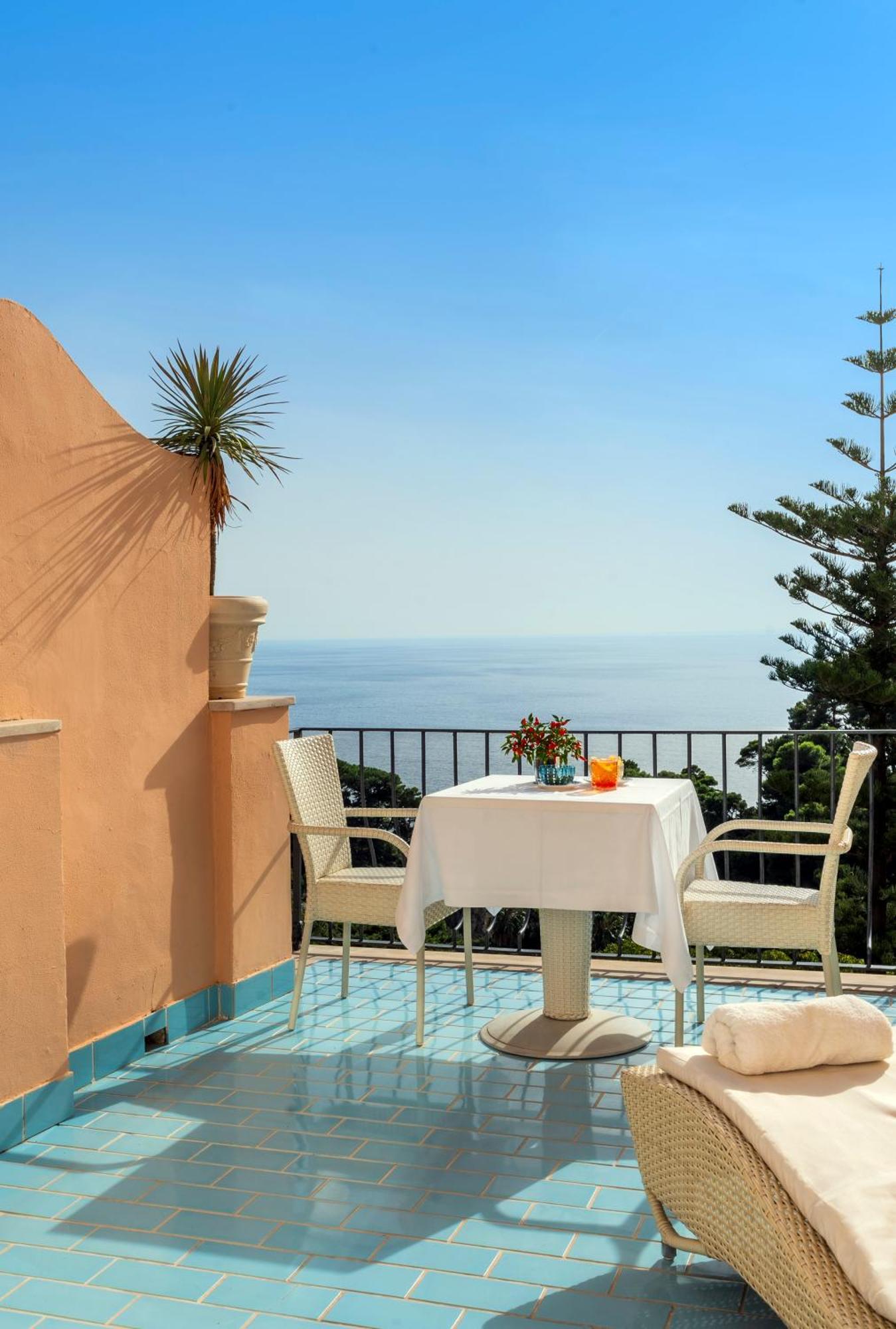 La Vega Hotel Capri Exterior photo